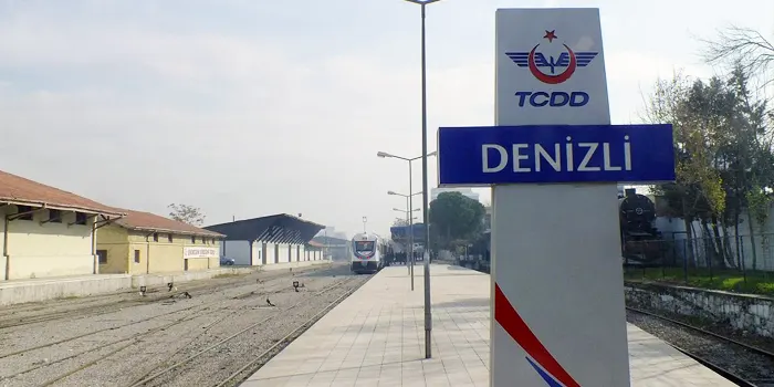 denizli tren garı