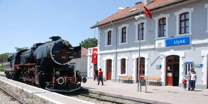 uşak tren garı
